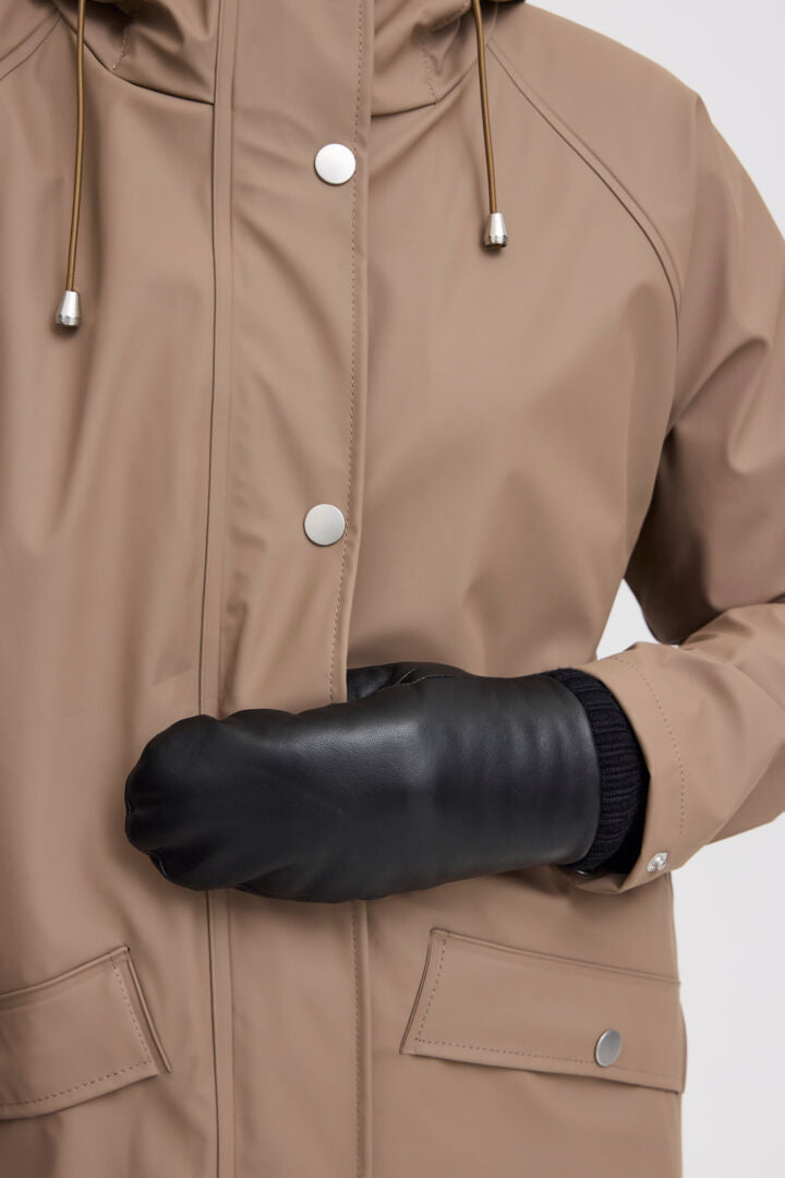 Nilla Leather Glove