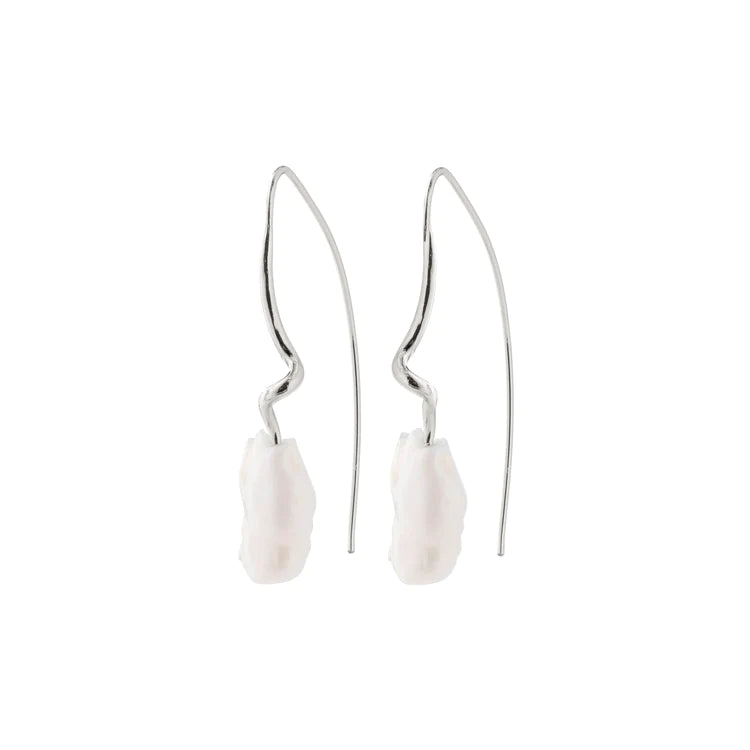 Pearl Drop Earring